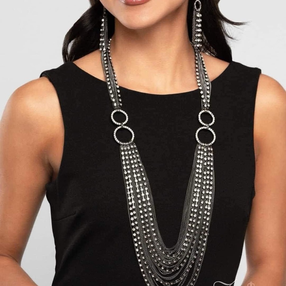 Elegant Silver Necklace and Earring Set